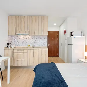 Estudios Larios 9 , Málaga España